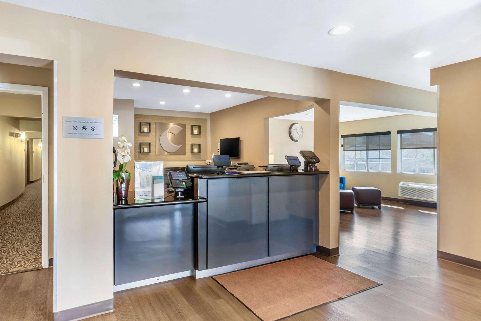 Comfort - Angeles Inn 2*