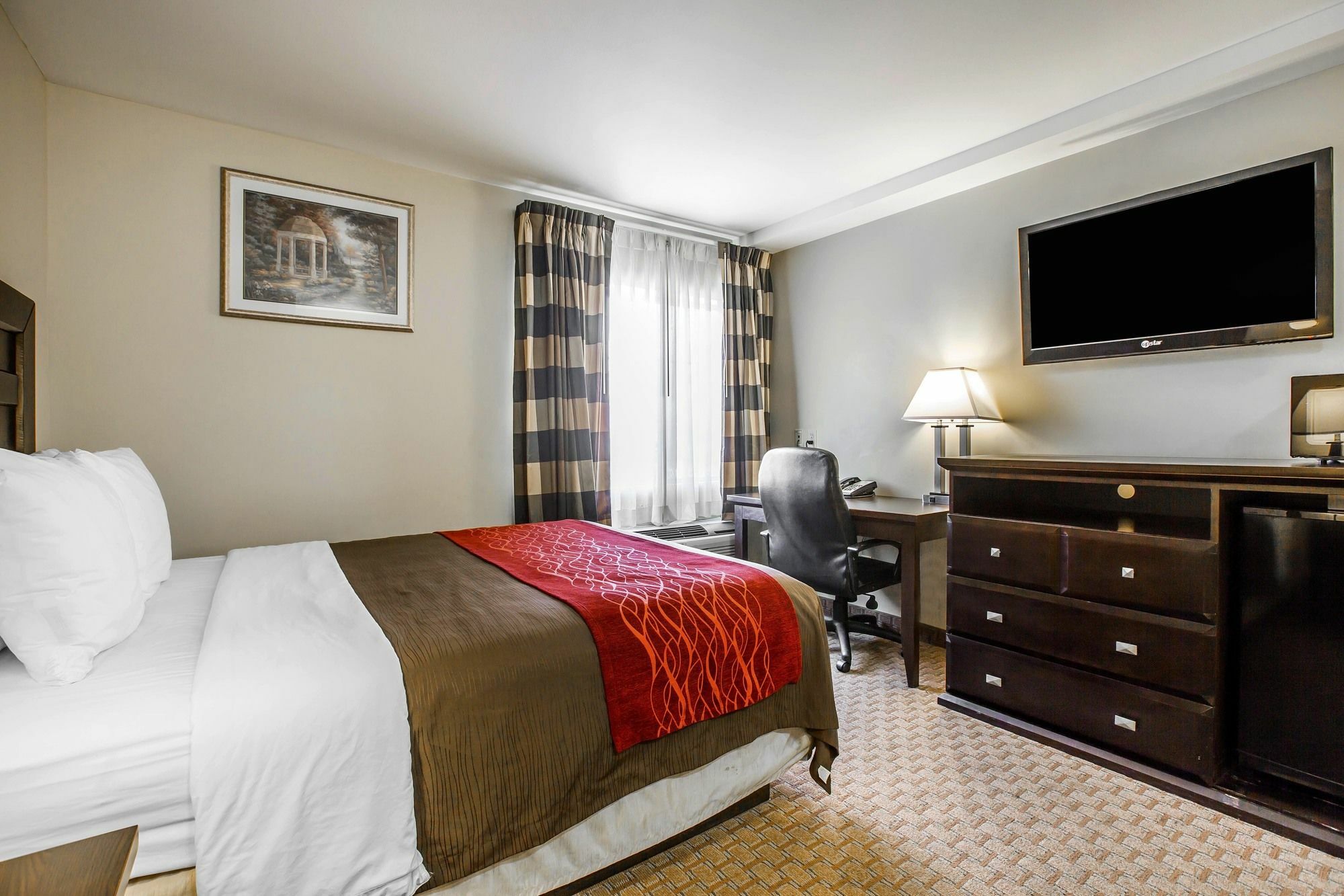 Inn Comfort - Angeles 2*